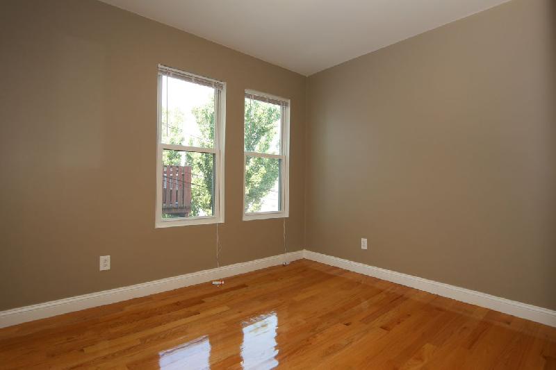 4 bed, 1.5 bath apartment for rent at 26 Monmouth St Unit 2, East Boston — photo 12 of 17