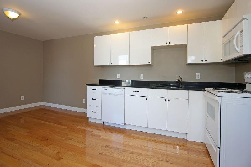 4 bed, 1.5 bath apartment for rent at 26 Monmouth St Unit 2, East Boston — photo 17 of 17