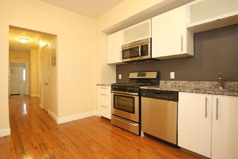 3 bed, 1 bath apartment for rent at 114 Everett St Unit 1, East Boston — photo 2 of 23