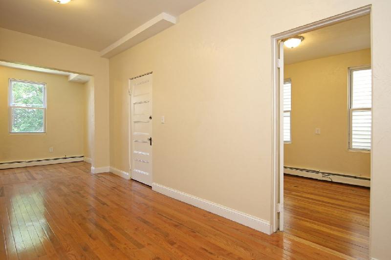 3 bed, 1 bath apartment for rent at 114 Everett St Unit 1, East Boston — photo 6 of 23