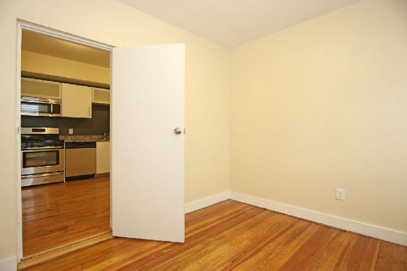 3 bed, 1 bath apartment for rent at 114 Everett St Unit 1, East Boston — photo 7 of 23