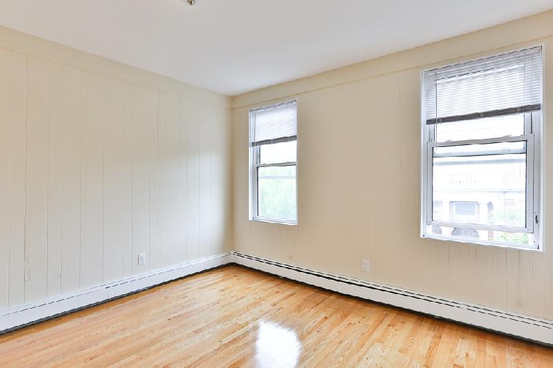 4 bed, 1 bath apartment for rent at 133 Cottage St Unit 2, East Boston — photo 7 of 8