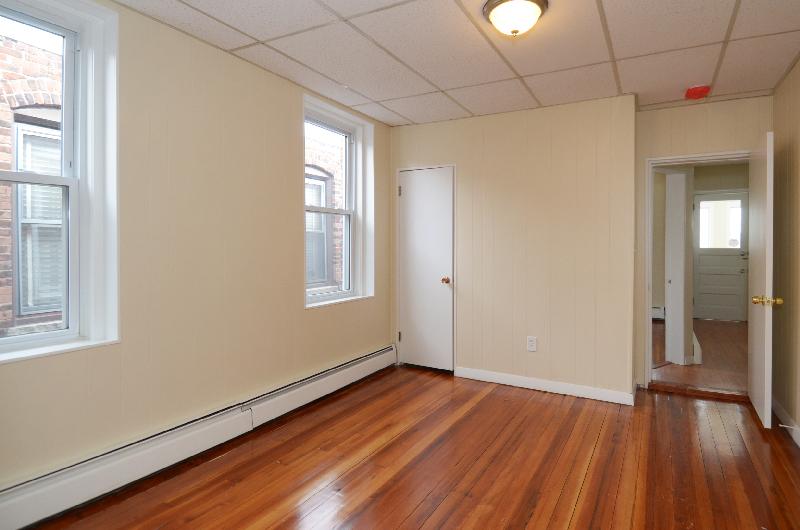 4 bed, 1 bath apartment for rent at 121 Cottage St Unit 3, East Boston — photo 6 of 10