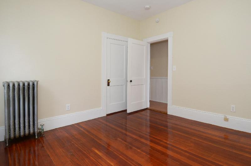 7 bed, 2 bath apartment for rent at 1117 Saratoga St Unit 2, East Boston — photo 6 of 16