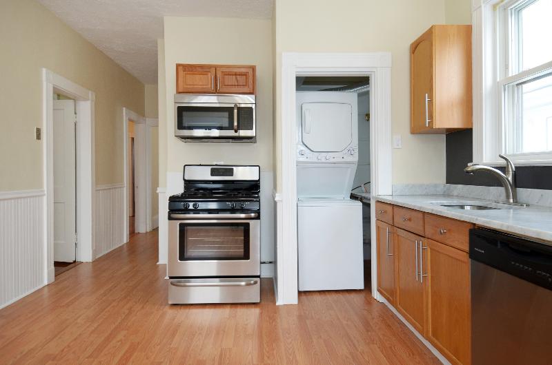 7 bed, 2 bath apartment for rent at 1117 Saratoga St Unit 2, East Boston — photo 2 of 16