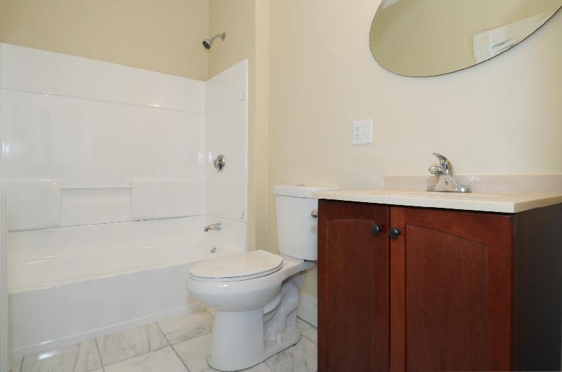 3 bed, 1 bath apartment for rent at 1117 Saratoga St Unit 1, East Boston — photo 3 of 9