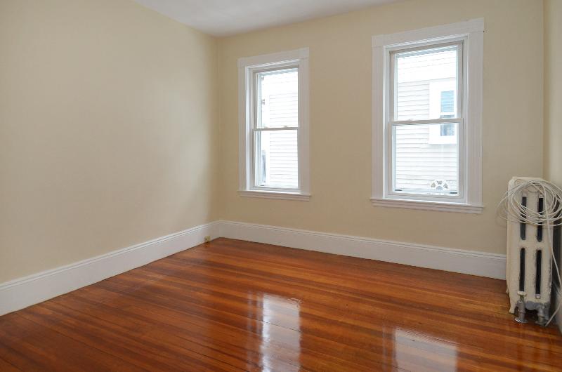3 bed, 1 bath apartment for rent at 1117 Saratoga St Unit 1, East Boston — photo 5 of 9