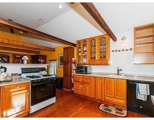 3 bed, 1 bath apartment for rent at 18 Webster St Unit 2, East Somerville — photo 3 of 19