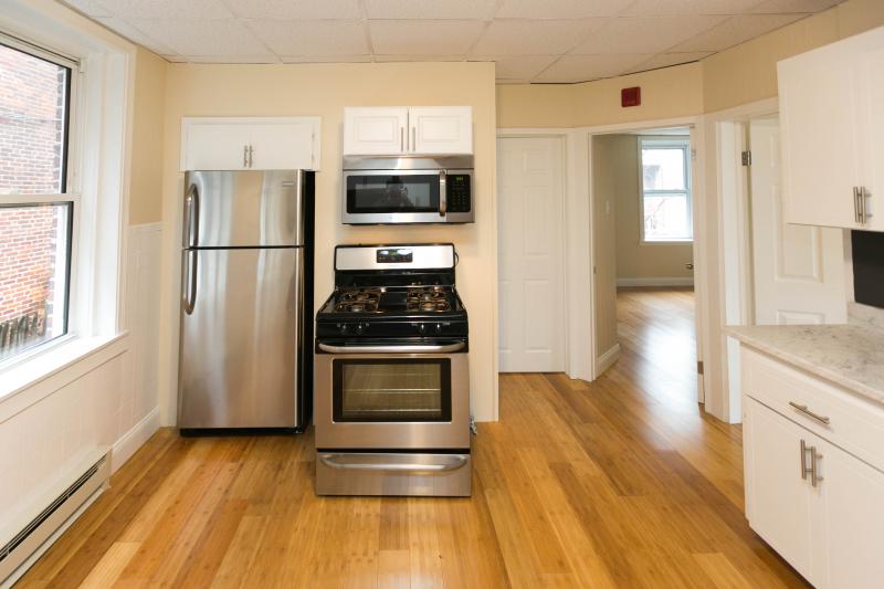 1.5 bed, 1 bath apartment for rent at 64 Lubec St Unit 1R, East Boston
