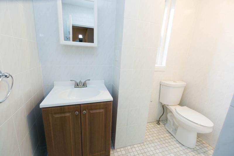 1.5 bed, 1 bath apartment for rent at 64 Lubec St Unit 1R, East Boston — photo 2 of 6