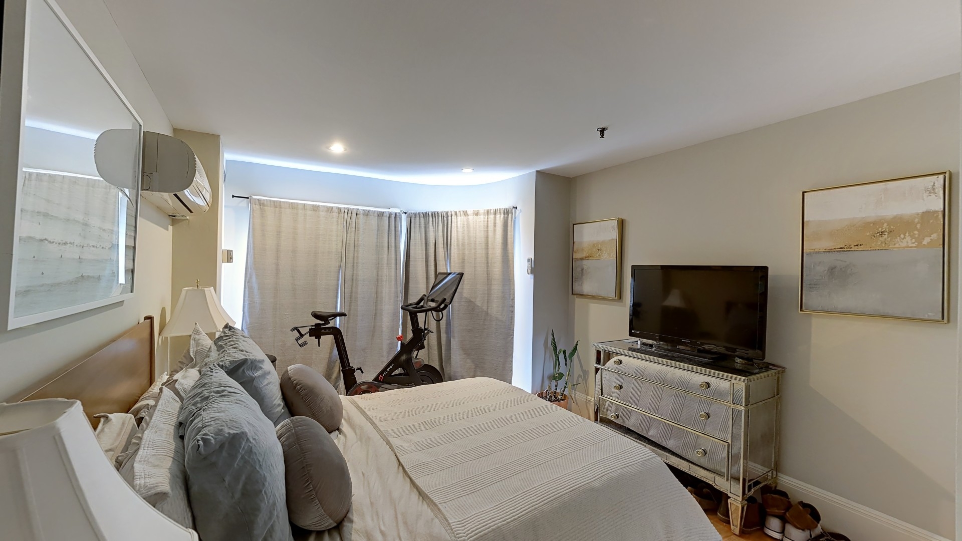 492 Massachusetts Ave, South End