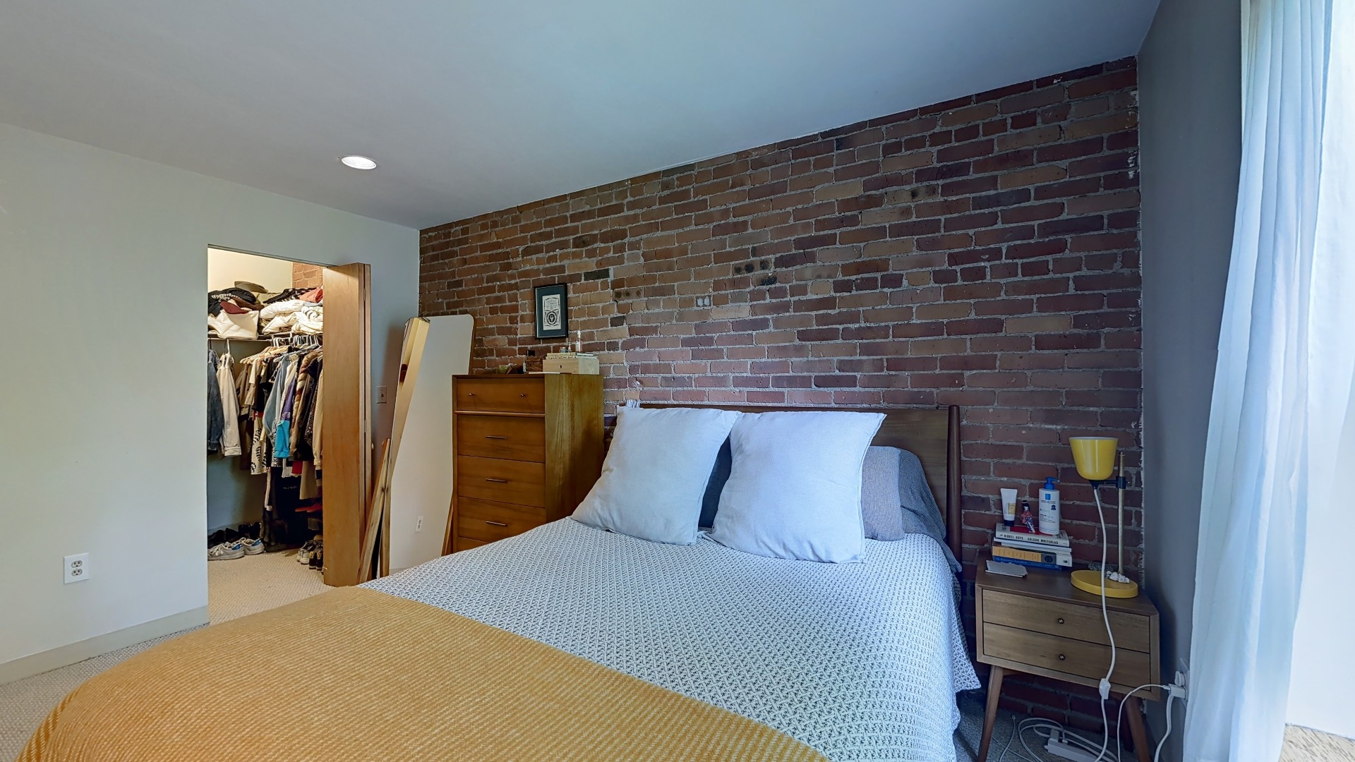 95 Gainsborough St, Fenway