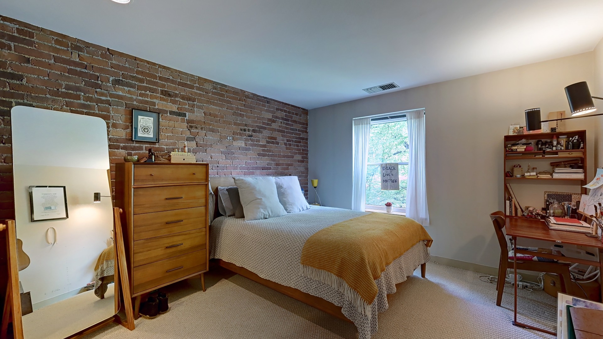 95 Gainsborough St, Fenway