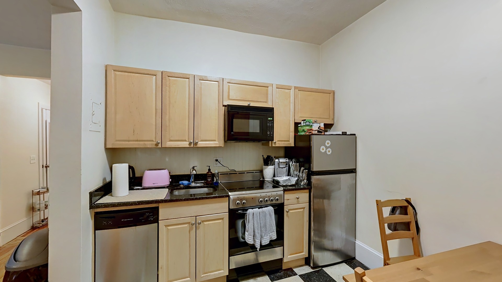 11 Aberdeen St, Fenway