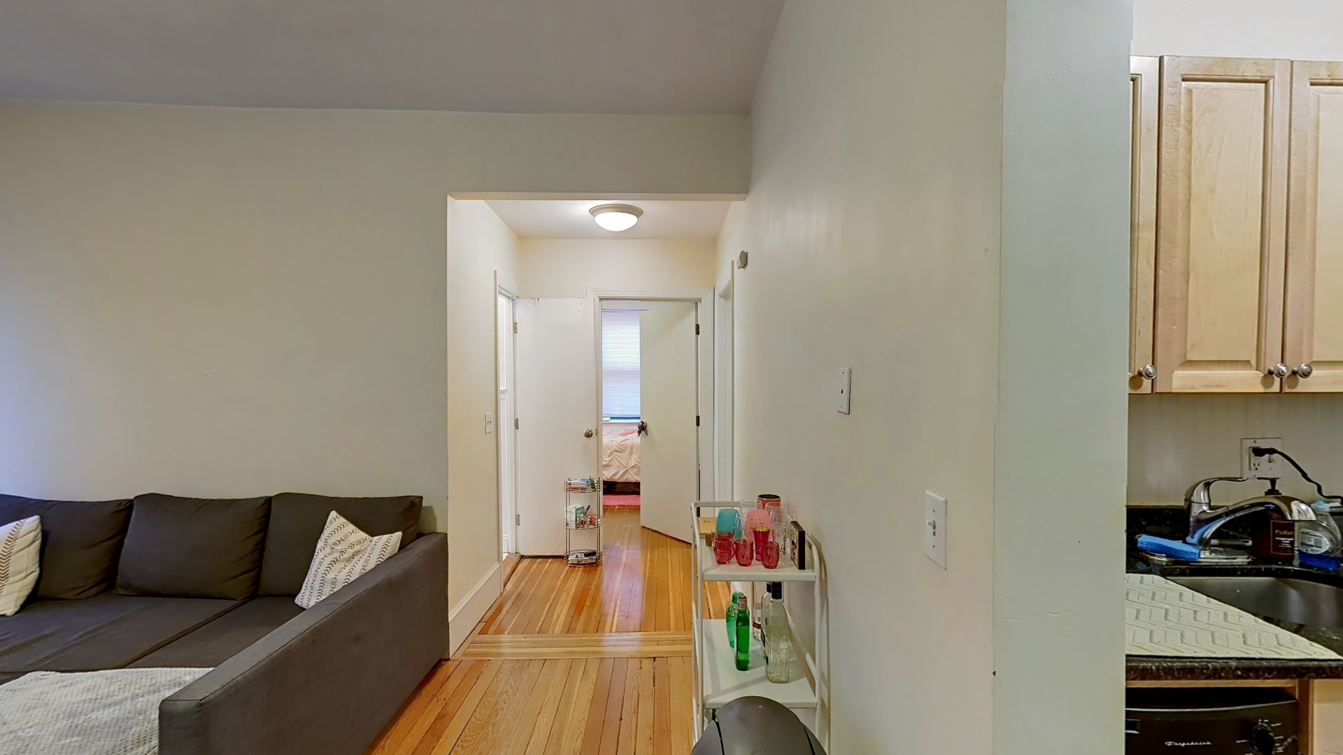 11 Aberdeen St, Fenway