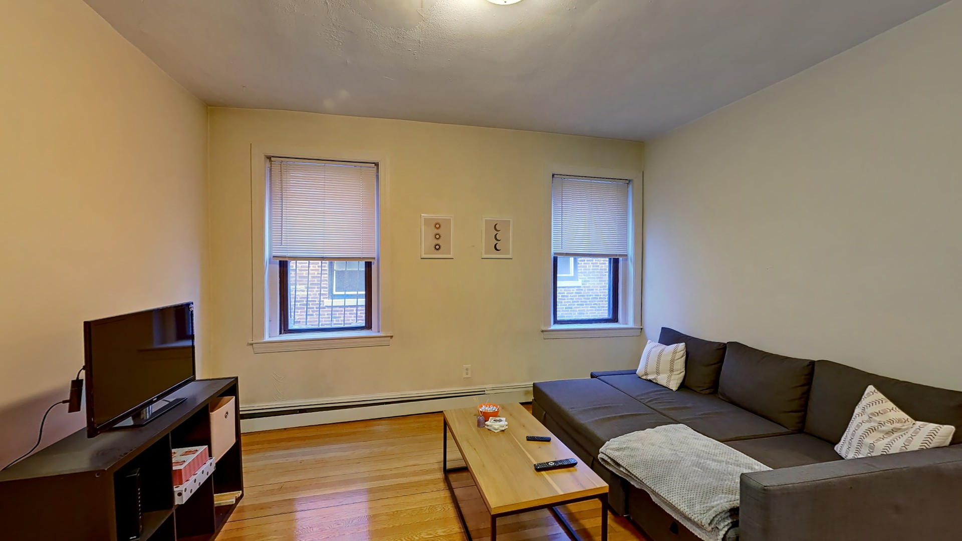 11 Aberdeen St, Fenway