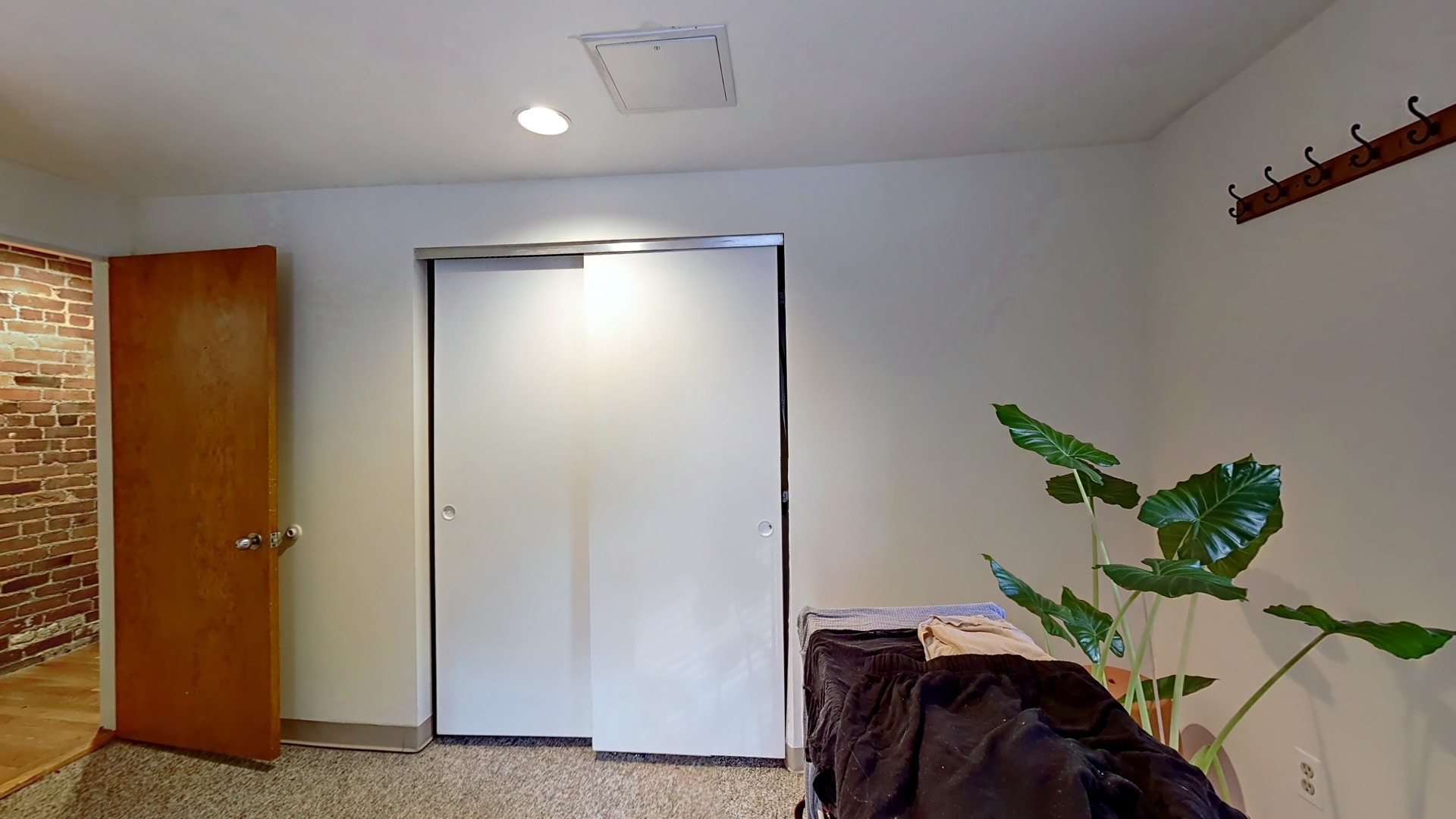 79 Gainsborough St, Fenway