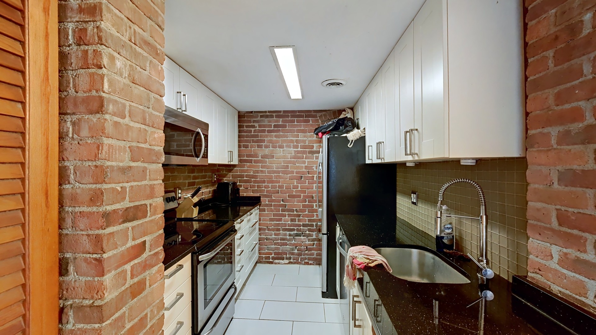 79 Gainsborough St, Fenway