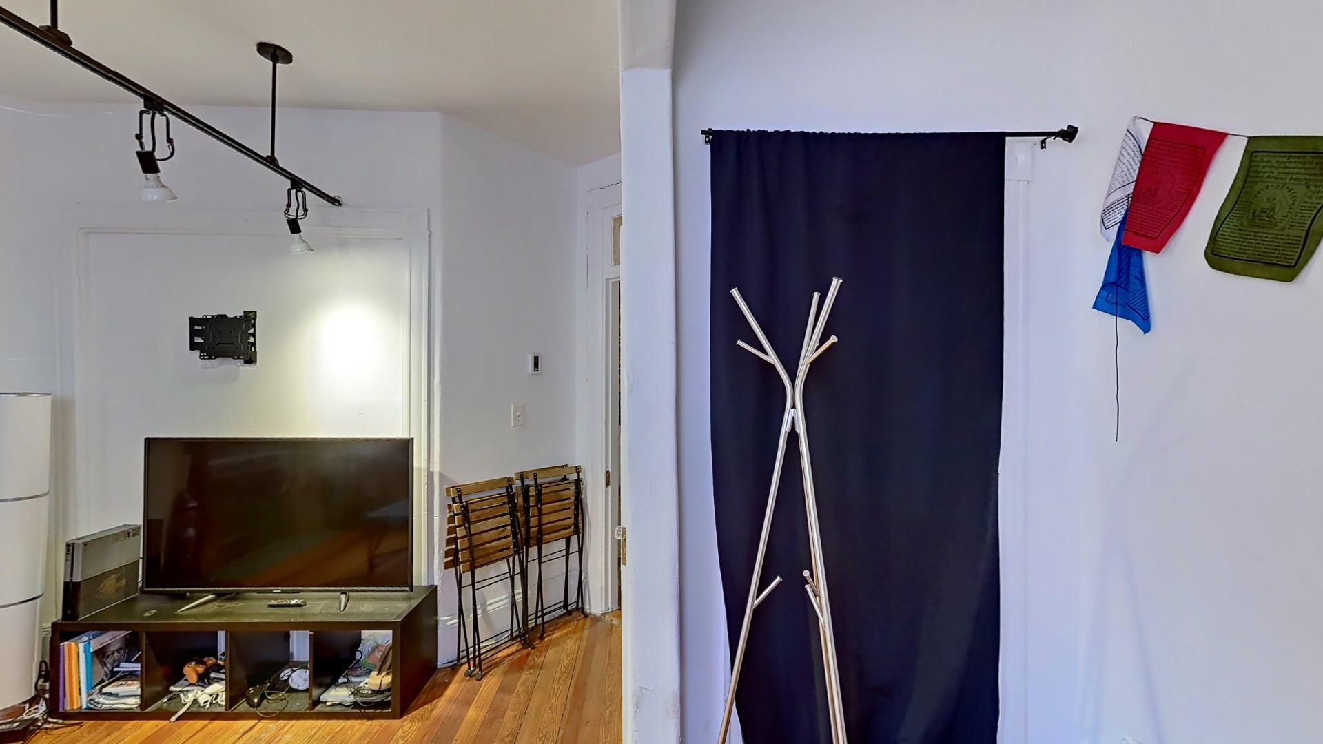 3 bed, 1 bath apartment for rent at 616 Columbus Ave Unit 1, Fenway — photo 3 of 29