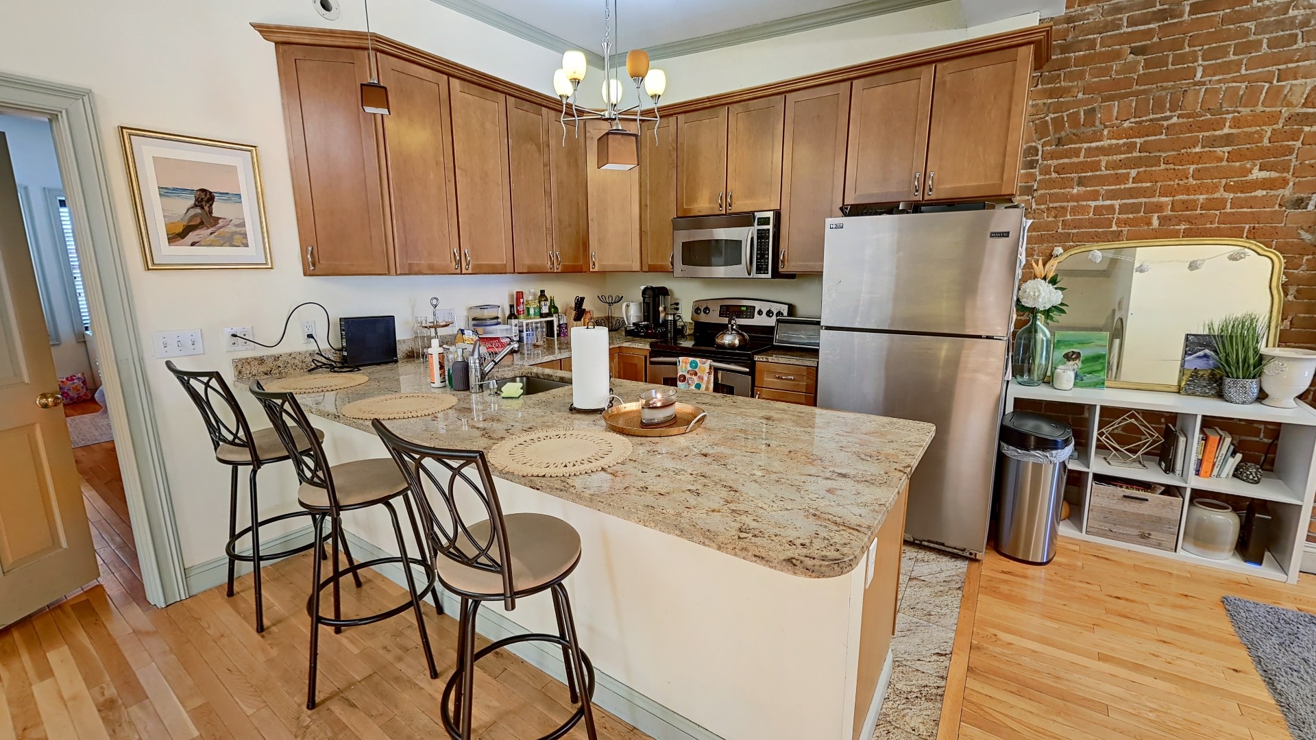 531 Newbury St, Back Bay