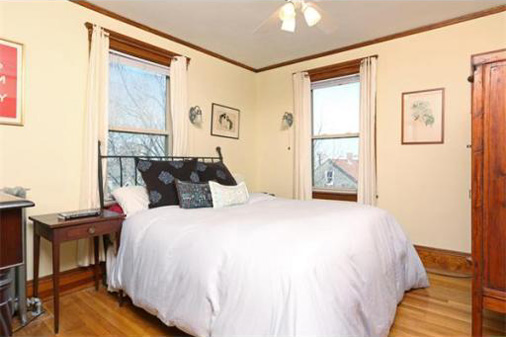 33 Iroquois St, Mission Hill