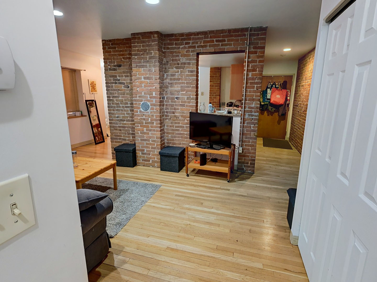 87 Gainsborough St, Fenway