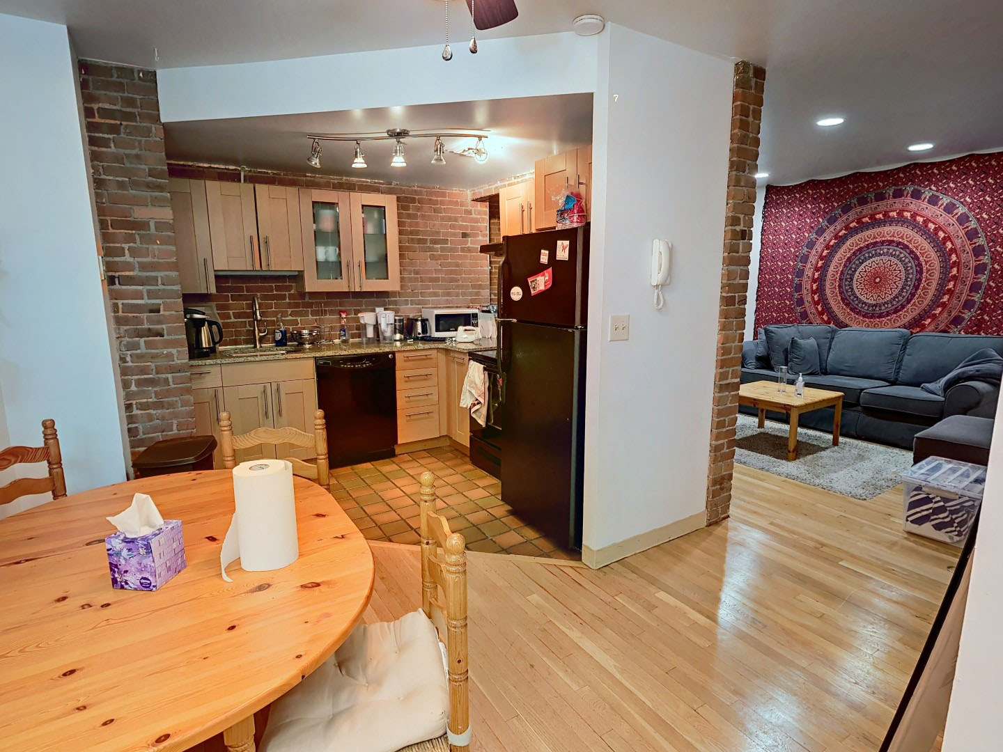 87 Gainsborough St, Fenway