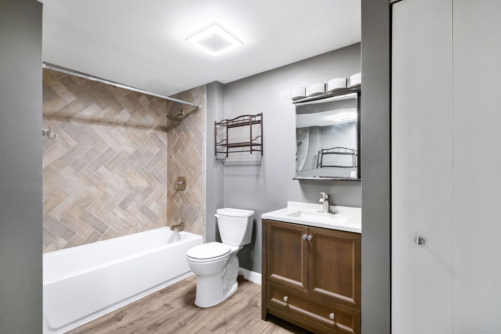 84 Gainsborough St, Fenway