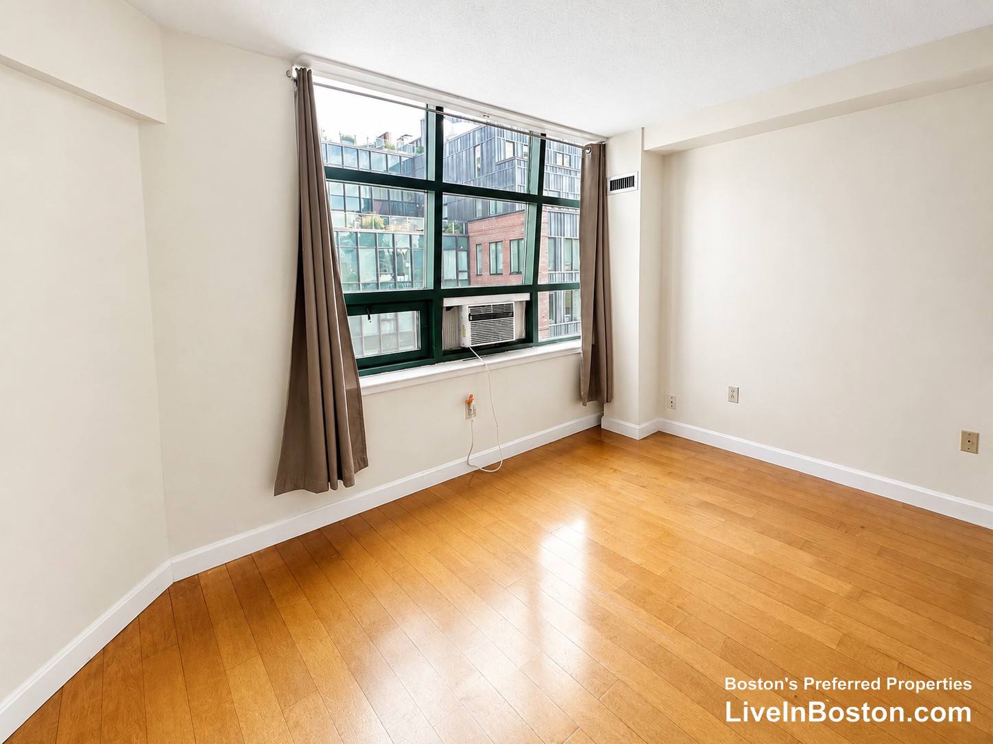 Pictures of  property for rent on Peterborough St., Boston, MA 02215