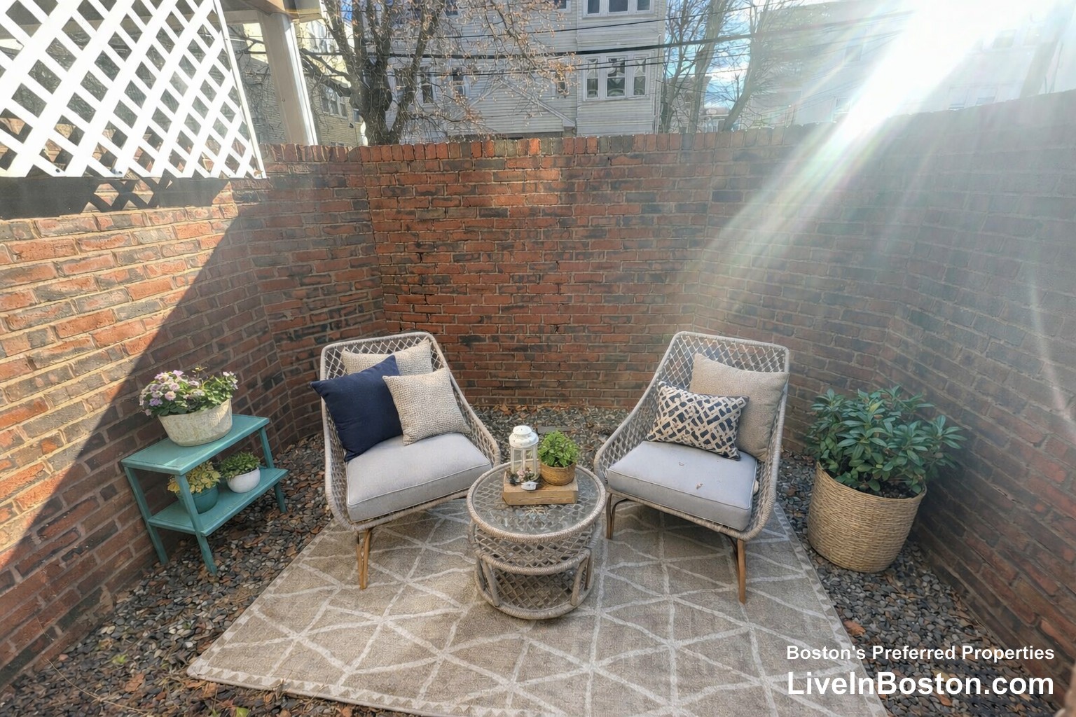 Photos of apartment on Euston Rd.,Boston MA 02135