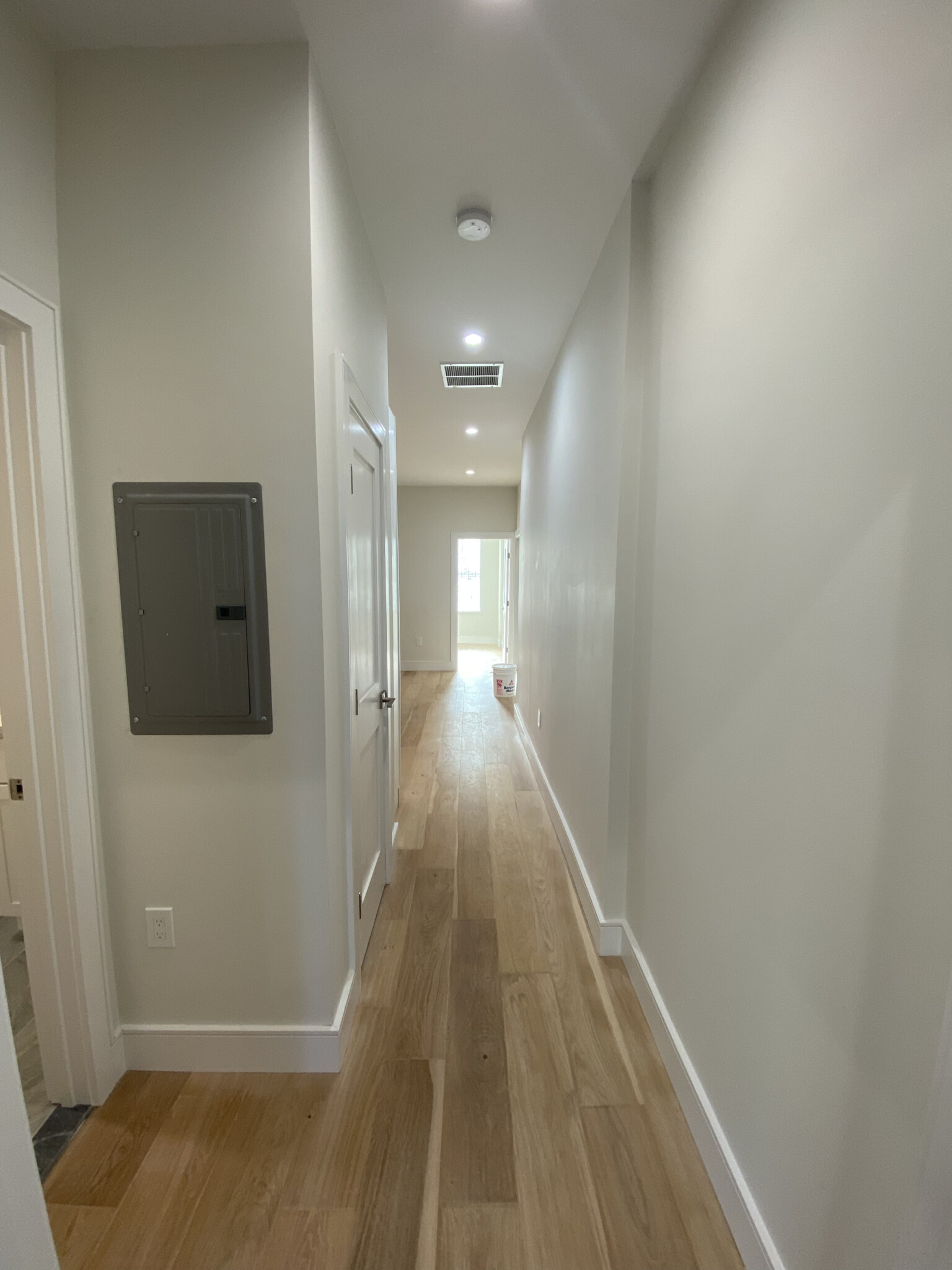 1963 Beacon St, Washington Square