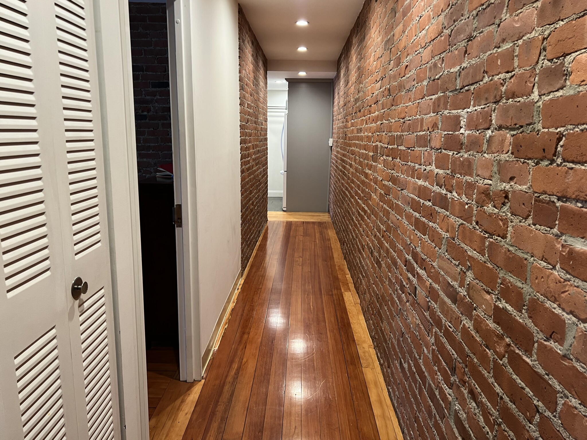 111 Gainsborough St, Fenway