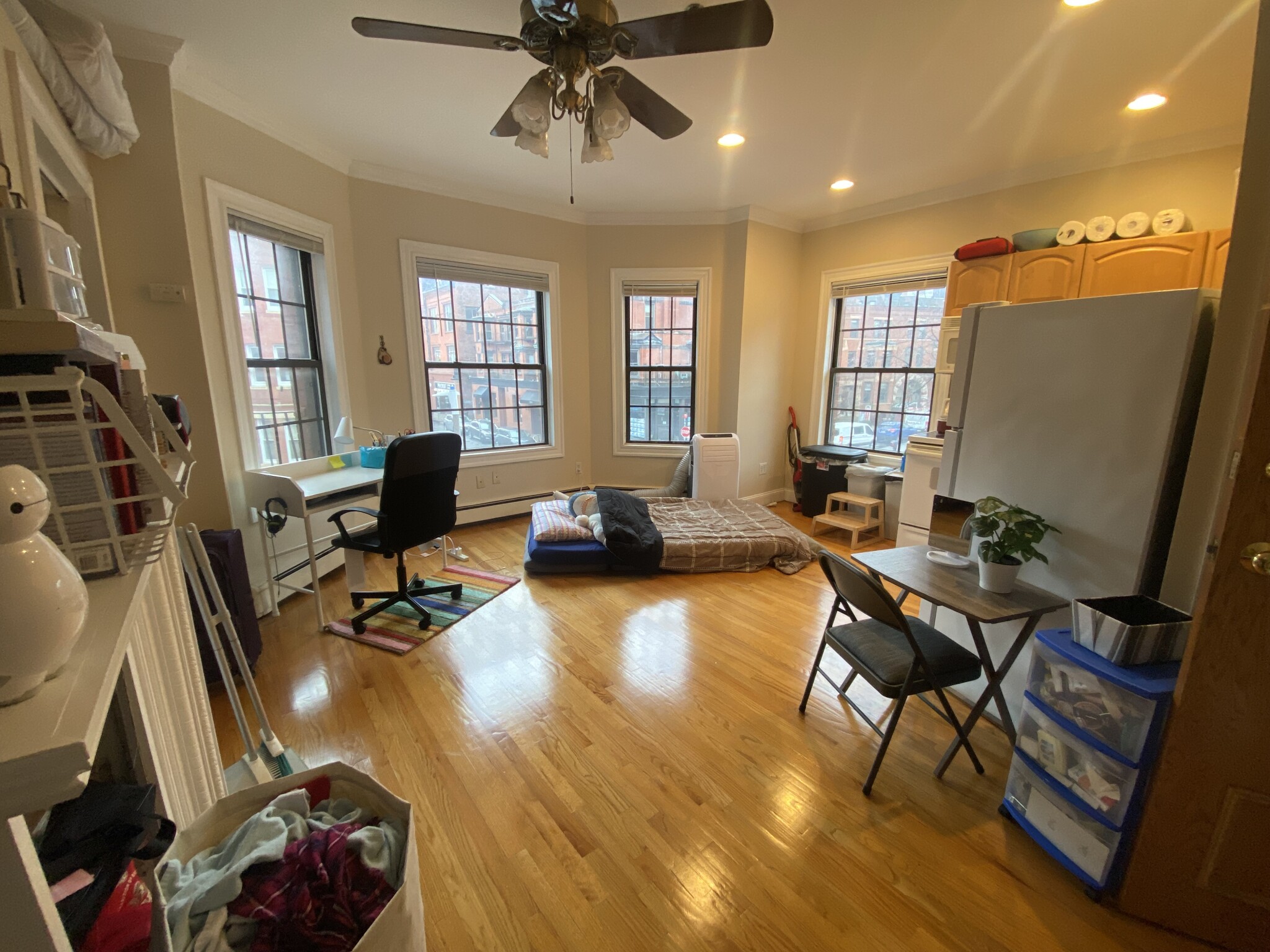 57 Gainsborough St, Fenway