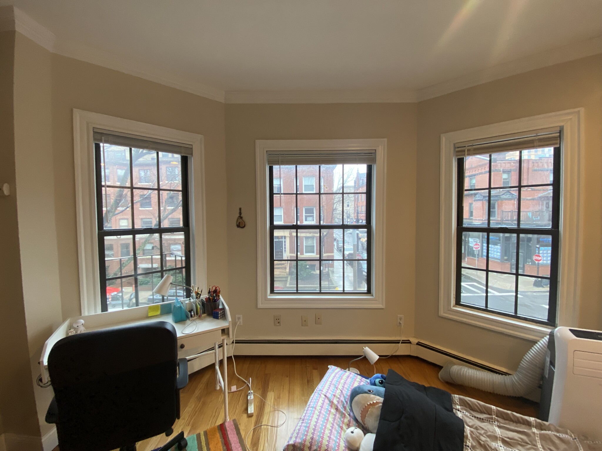 57 Gainsborough St, Fenway