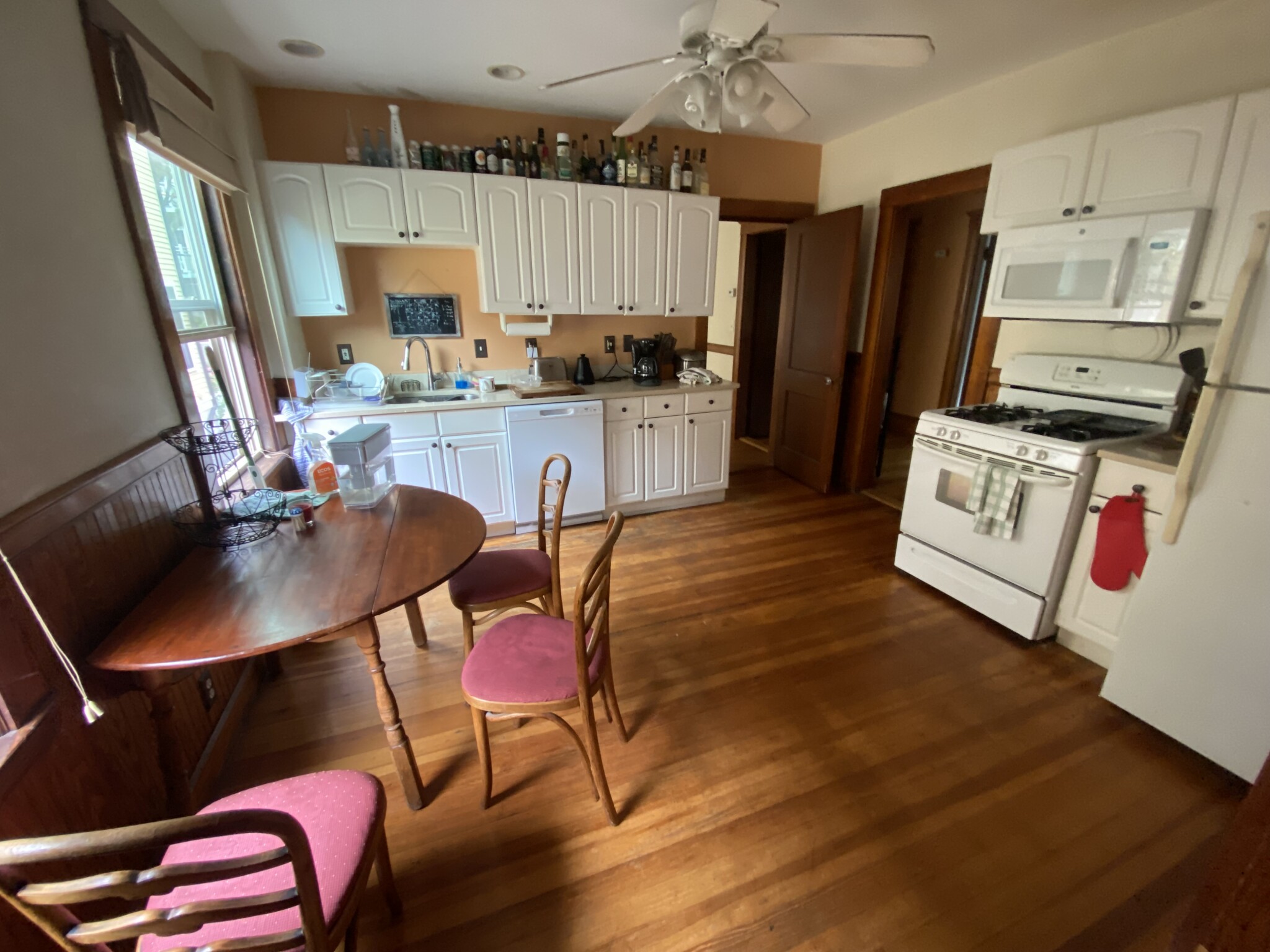 33 Iroquois St, Mission Hill