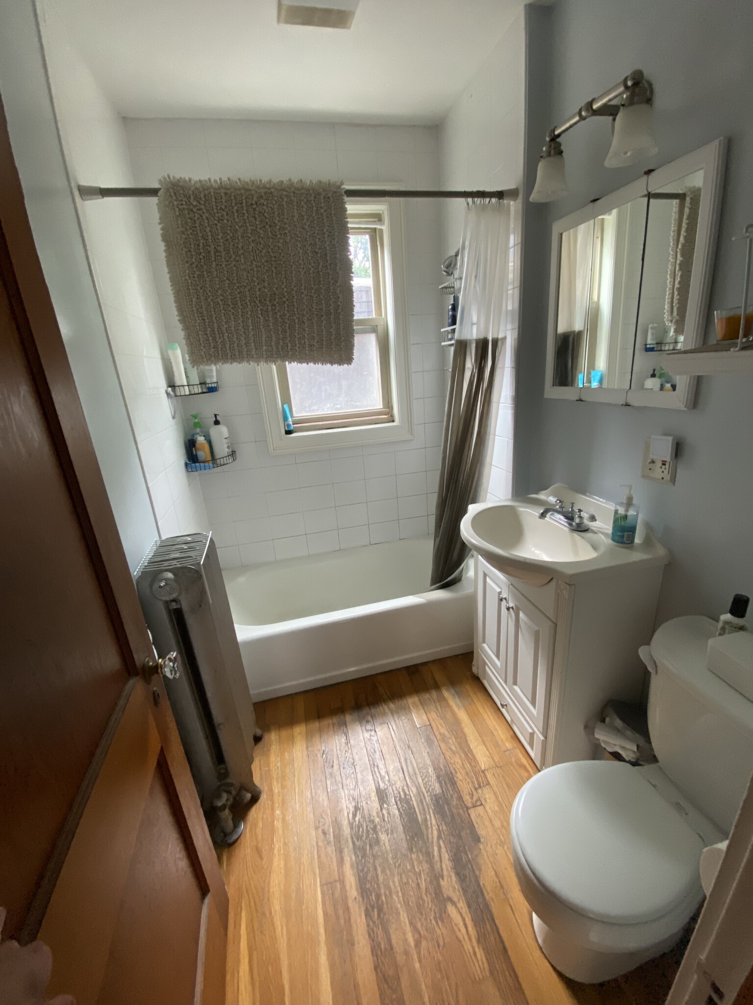 33 Iroquois St, Mission Hill