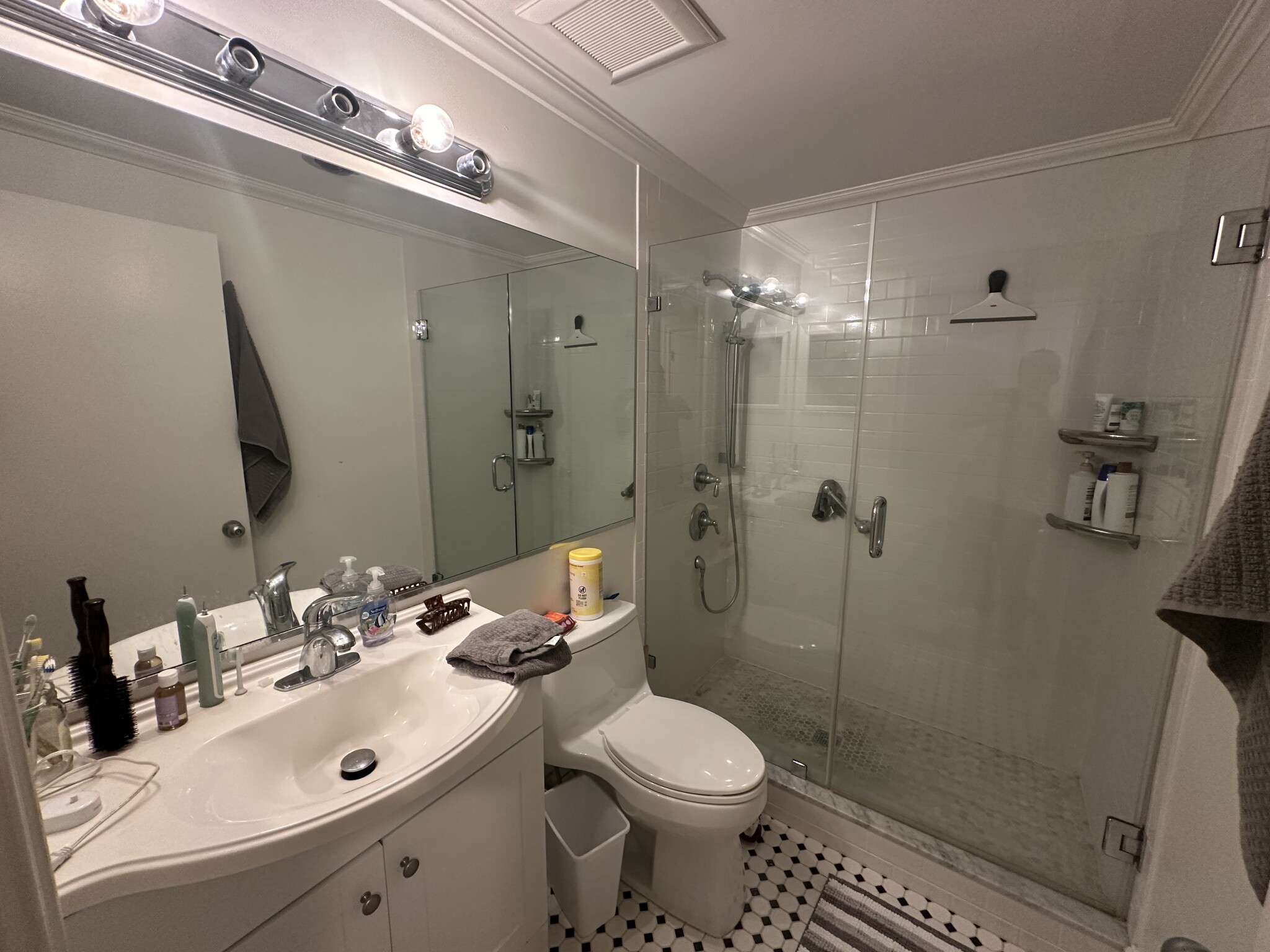 111 Gainsborough St, Fenway