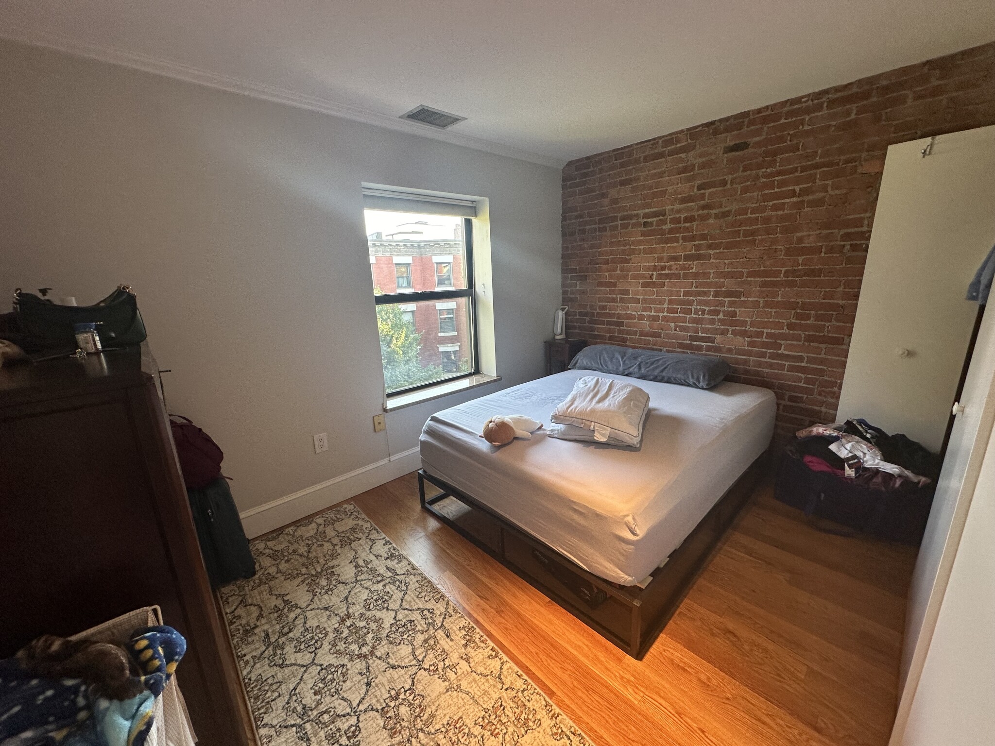 111 Gainsborough St, Fenway