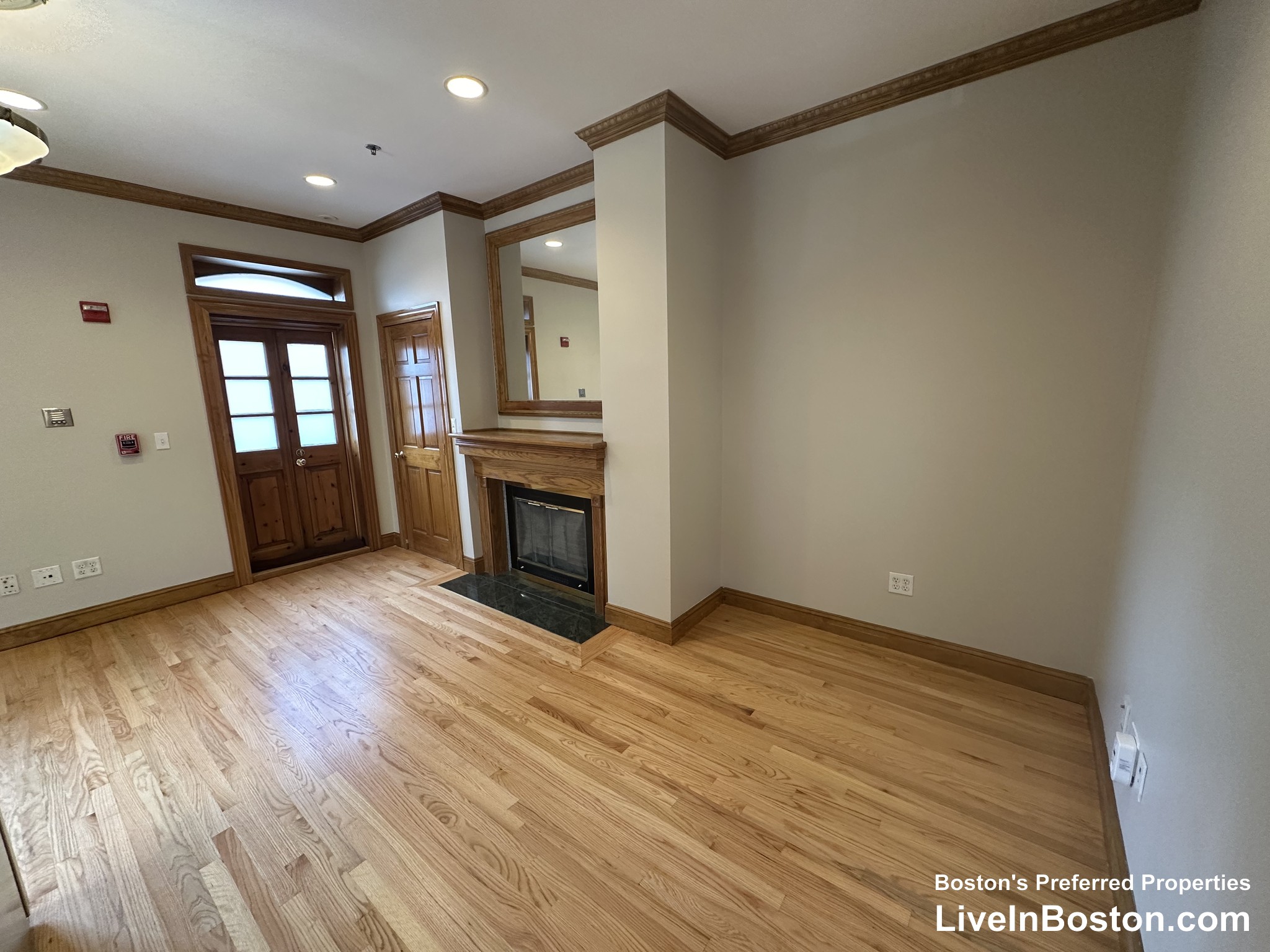 Photos of apartment on Gainsborough,Boston MA 02115