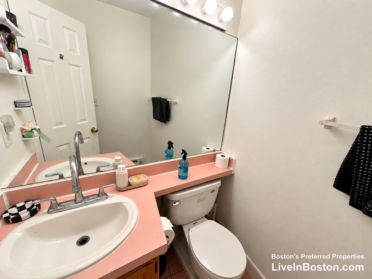 Photos of apartment on Euston Rd.,Boston MA 02135