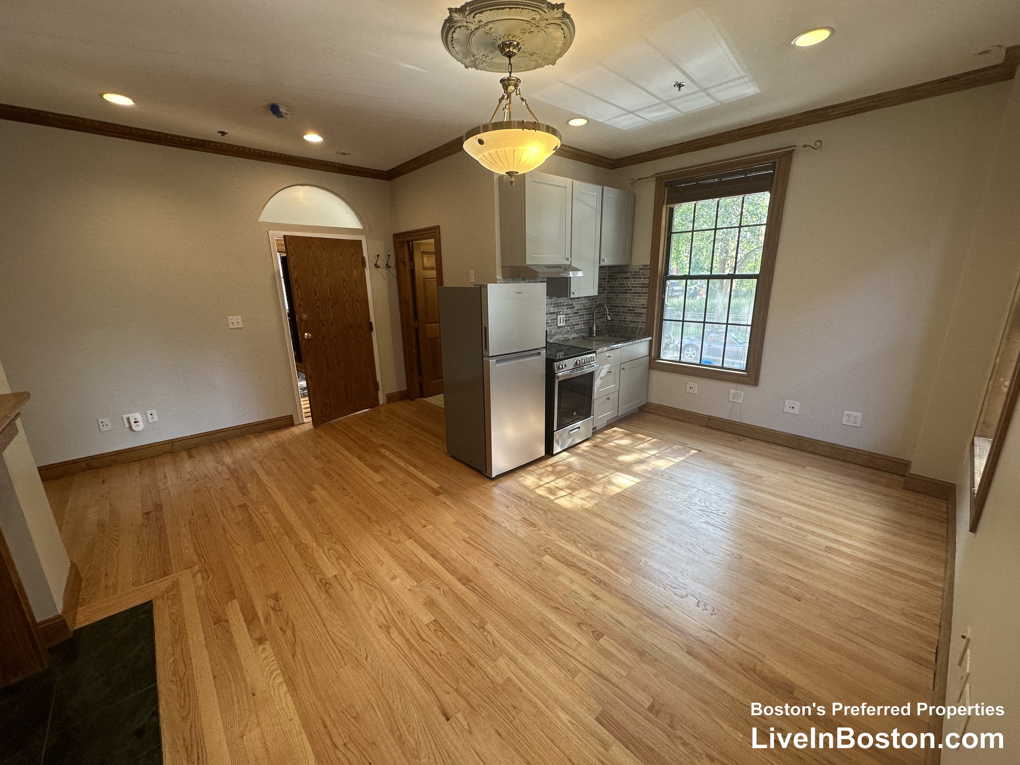 Photos of apartment on Gainsborough,Boston MA 02115