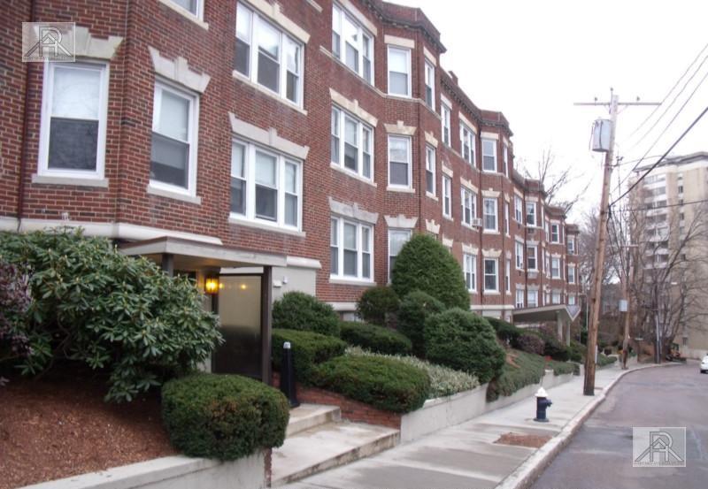 Brookline, MA 02446