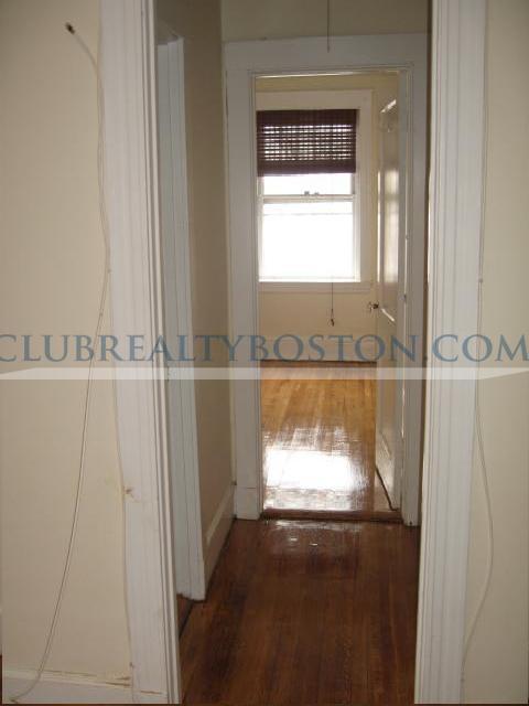 1615 Commonwealth Ave, Brighton