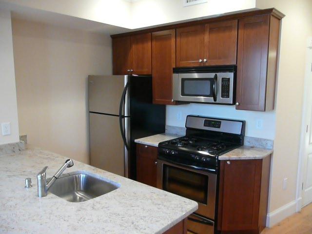 28 Montgomery St, South End