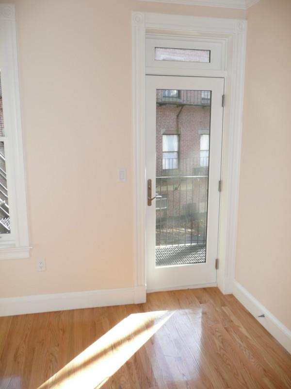 28 Montgomery St, South End