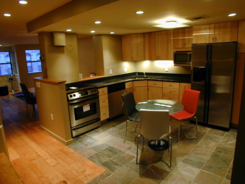 376 Commercial St, North End