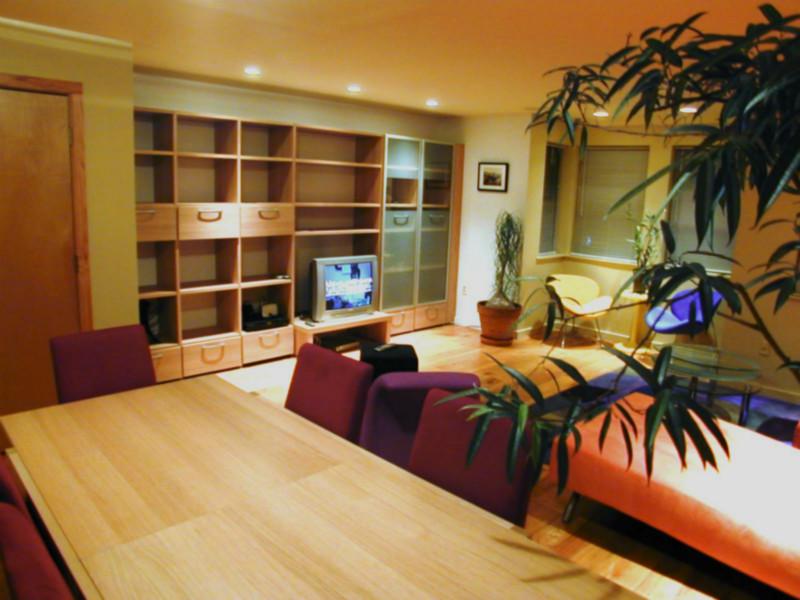 376 Commercial St, North End