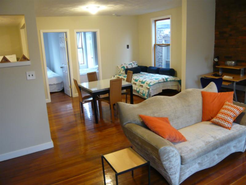 435 Hanover St, North End