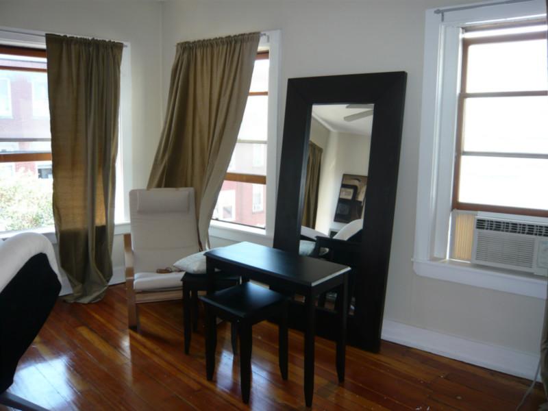 435 Hanover St, North End