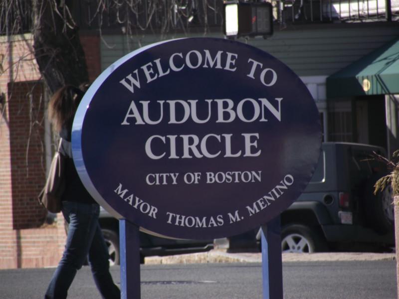 879 Beacon St, Fenway